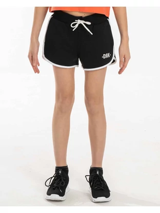 EMMA SHORT GIRL