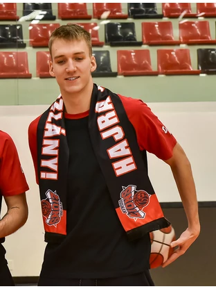 OSE LIONS SZUBLIMÁLT SÁL